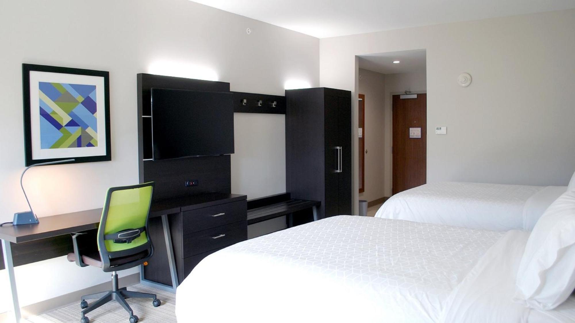 Holiday Inn Express & Suites White Hall By Ihg Exterior photo